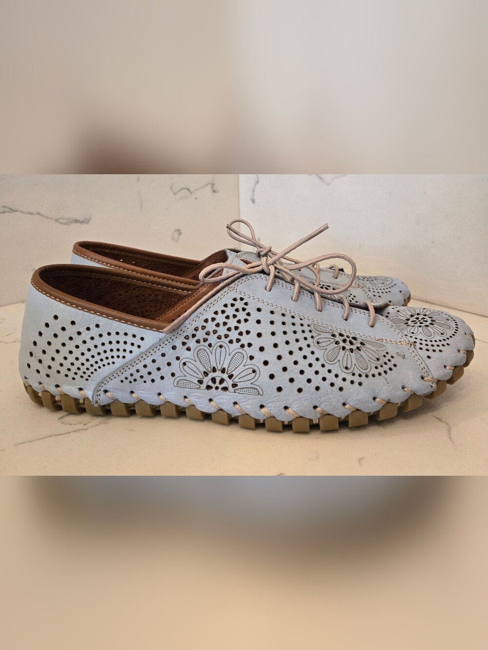 Gelato Theory Womens Blue Perforated Leather Sneakers Shoes EU 41